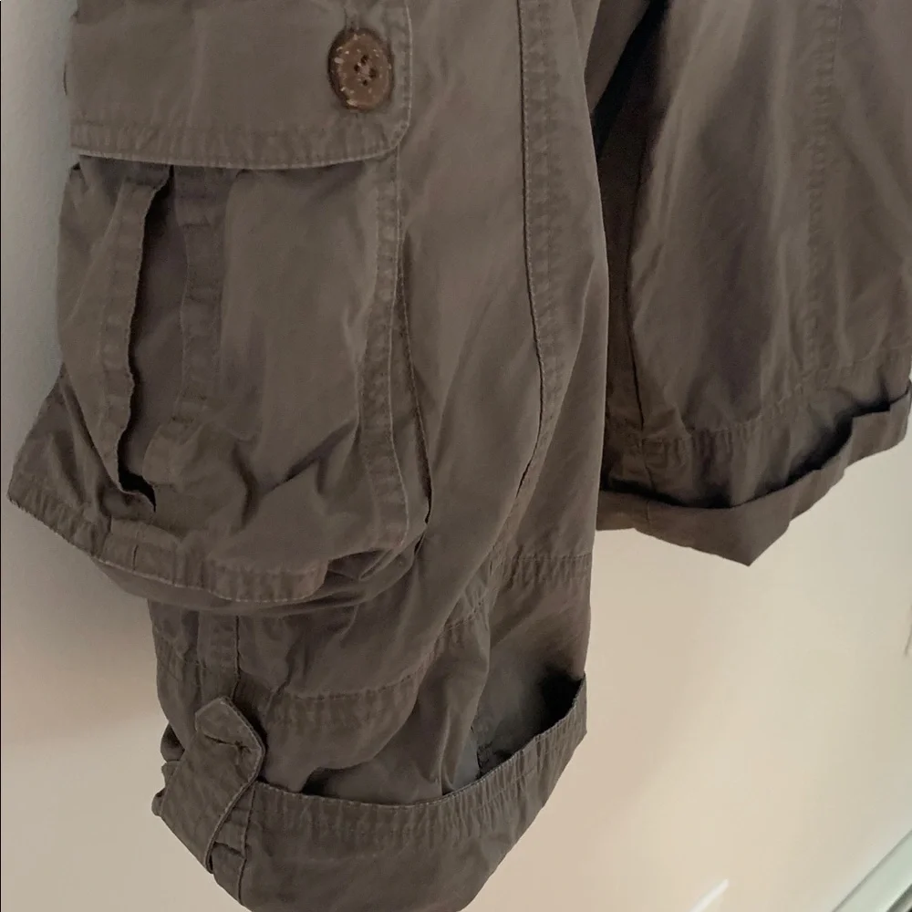 Patagonia Women’s Super Cali Roll Up Cargo Bermuda Shorts Gorpcore Hiking